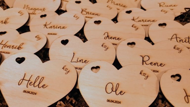 Laserskæring og gravering af træ